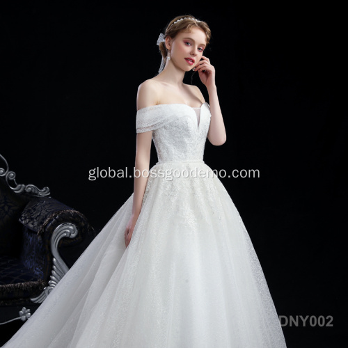 China Classic and elegant design large size a-line off-shoulder short-sleeved and lace tail wedding dress plus size Manufactory